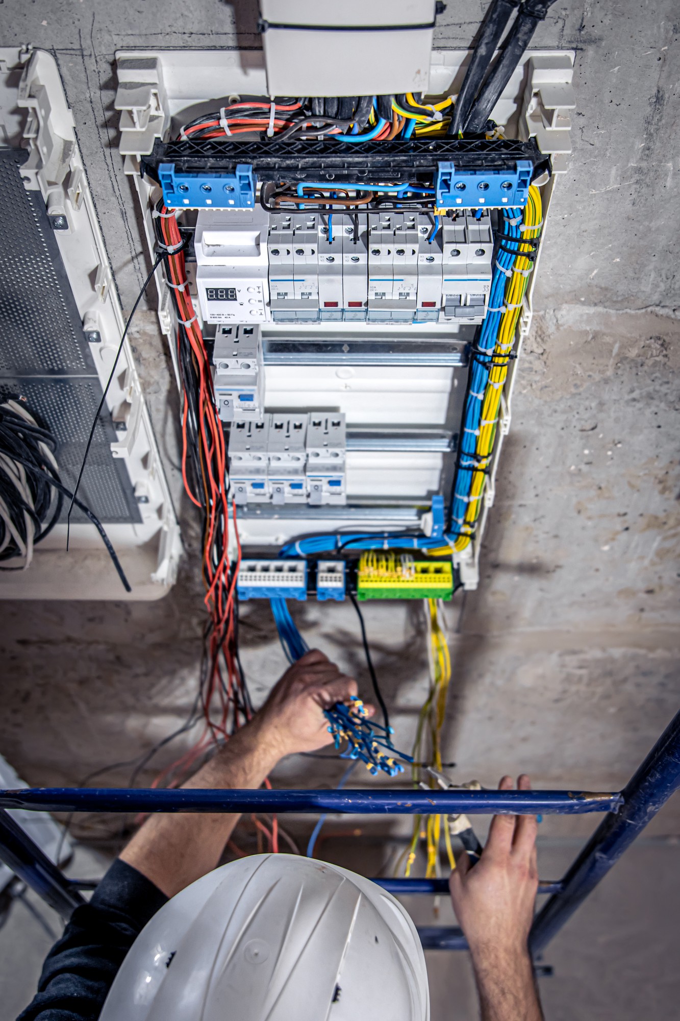 Electrician autorizat